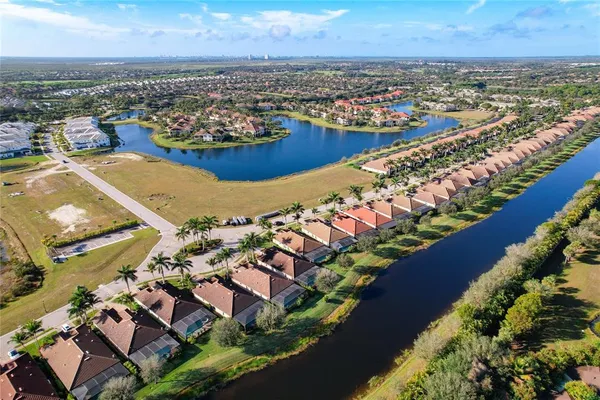 $900,000 | 2902 Aviamar Circle, Naples, FL 34114
