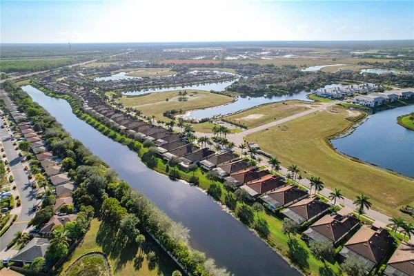 $900,000 | 2902 Aviamar Circle, Naples, FL 34114