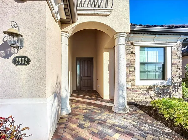 $900,000 | 2902 Aviamar Circle, Naples, FL 34114