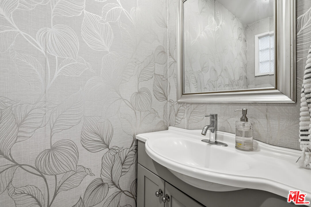 605 Strand Street Santa Monica, CA 90405 - Photo 26 of 34