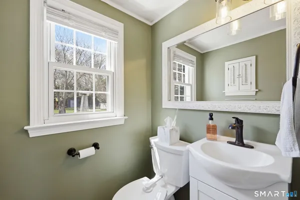 $365,000 | 41 Oak Street, East Hartford, CT 06118