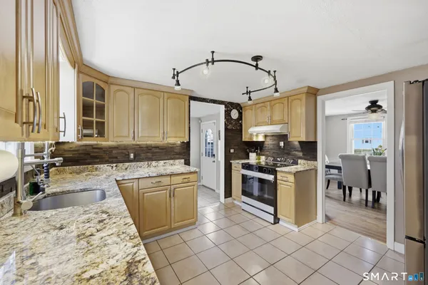$365,000 | 41 Oak Street, East Hartford, CT 06118