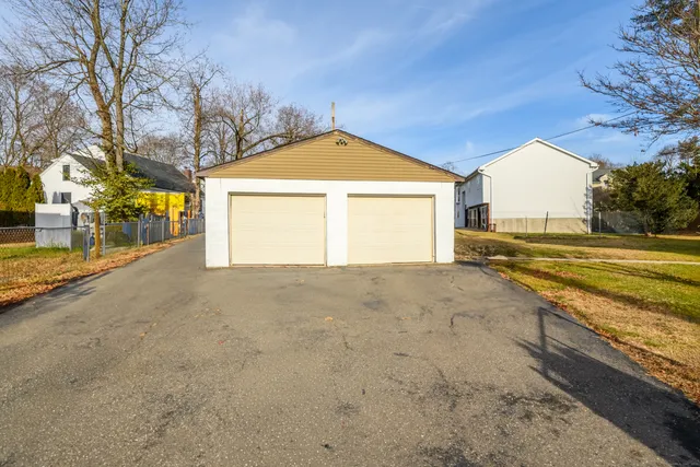 a view of an empty room and a yard