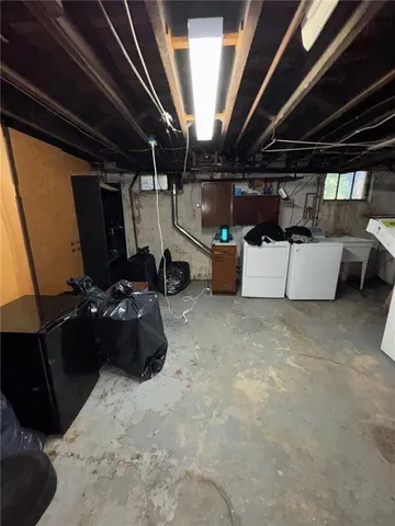 $100,000 | 8 Wilkins Road, Pittsburgh, PA 15221