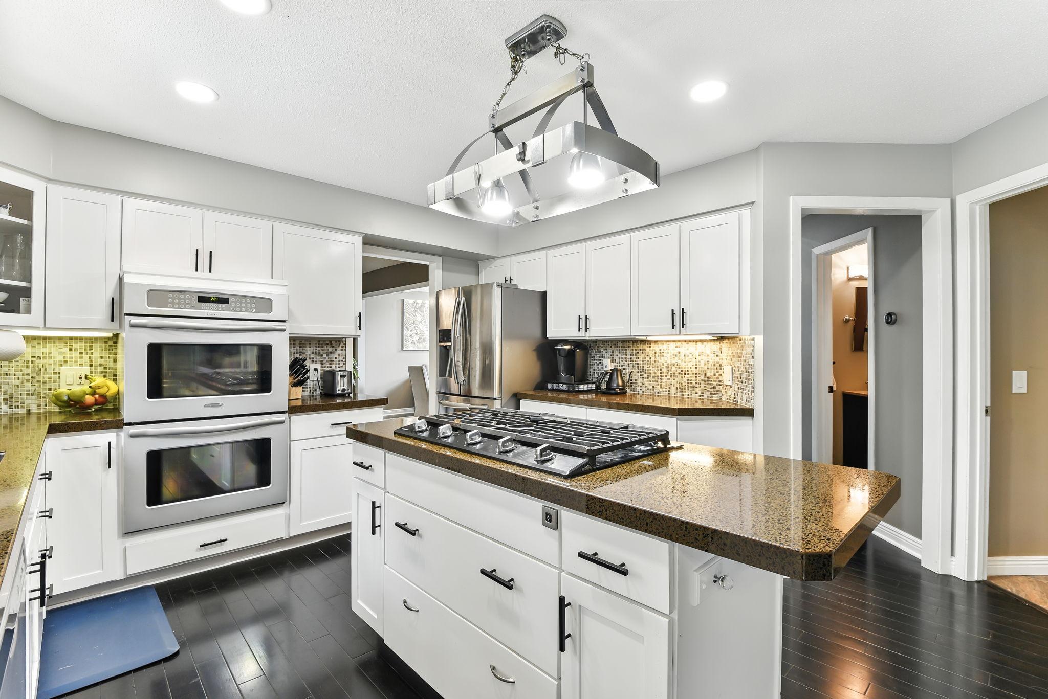 6170 Dallas Lane North Plymouth, MN 55446 - Photo 11 of 56