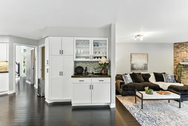 $719,900 | 6170 Dallas Lane North, Plymouth, MN 55446