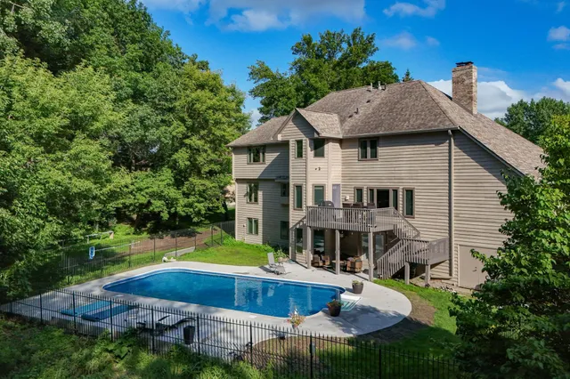 $719,900 | 6170 Dallas Lane North, Plymouth, MN 55446