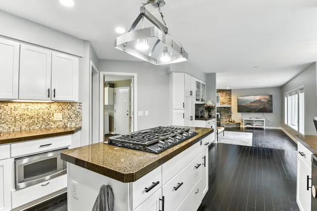 $719,900 | 6170 Dallas Lane North, Plymouth, MN 55446