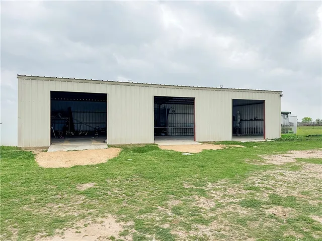 $735,000 | 3448 County Road 270, Cameron, TX 76520