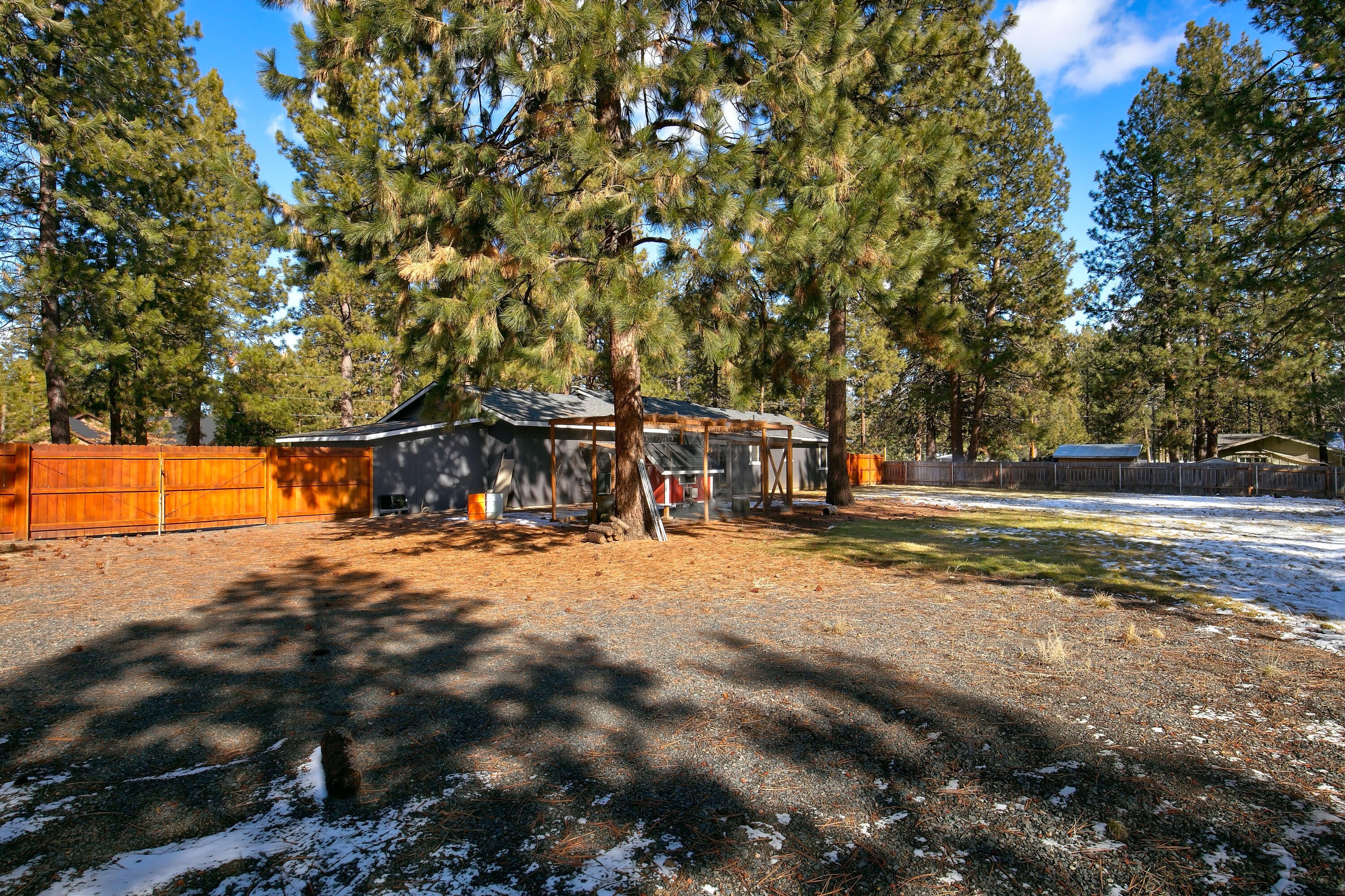18891 Choctaw Road Bend, OR 97702 - Photo 20 of 24 20