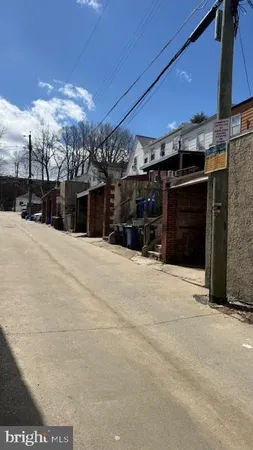 $2,750 | 9 York Road, Baltimore, MD 21204