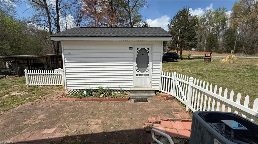 3543 Wall Road Greensboro, NC 27407 - Photo 19 of 37