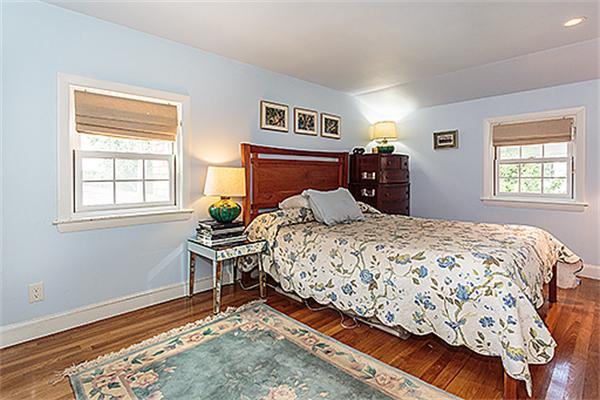 78 Stowecroft Road Arlington, MA 02474 - Photo 12 of 22