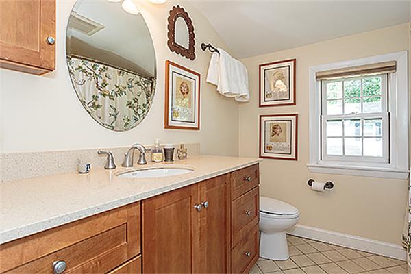 78 Stowecroft Road Arlington, MA 02474 - Photo 14 of 22