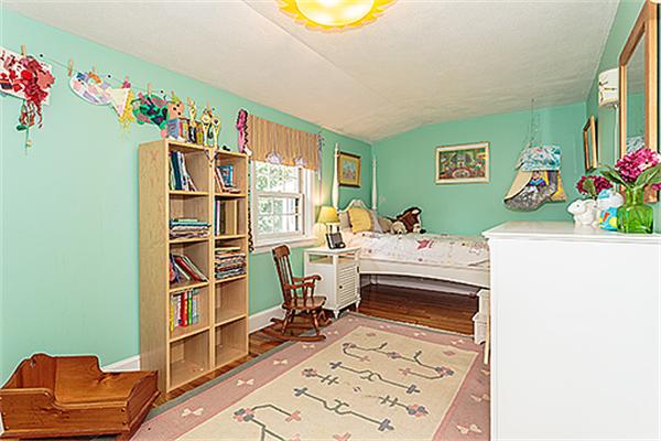 78 Stowecroft Road Arlington, MA 02474 - Photo 15 of 22