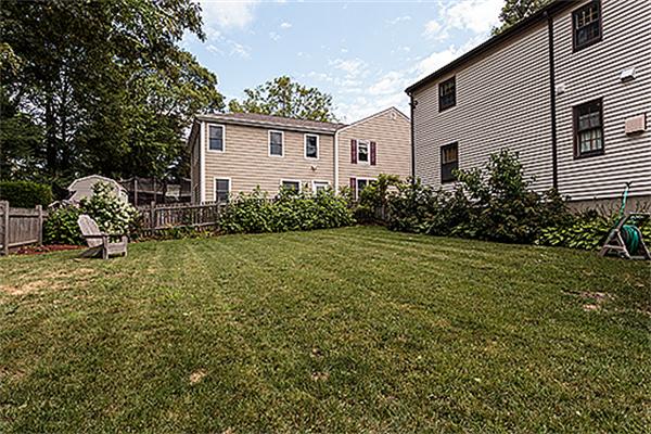 78 Stowecroft Road Arlington, MA 02474 - Photo 21 of 22