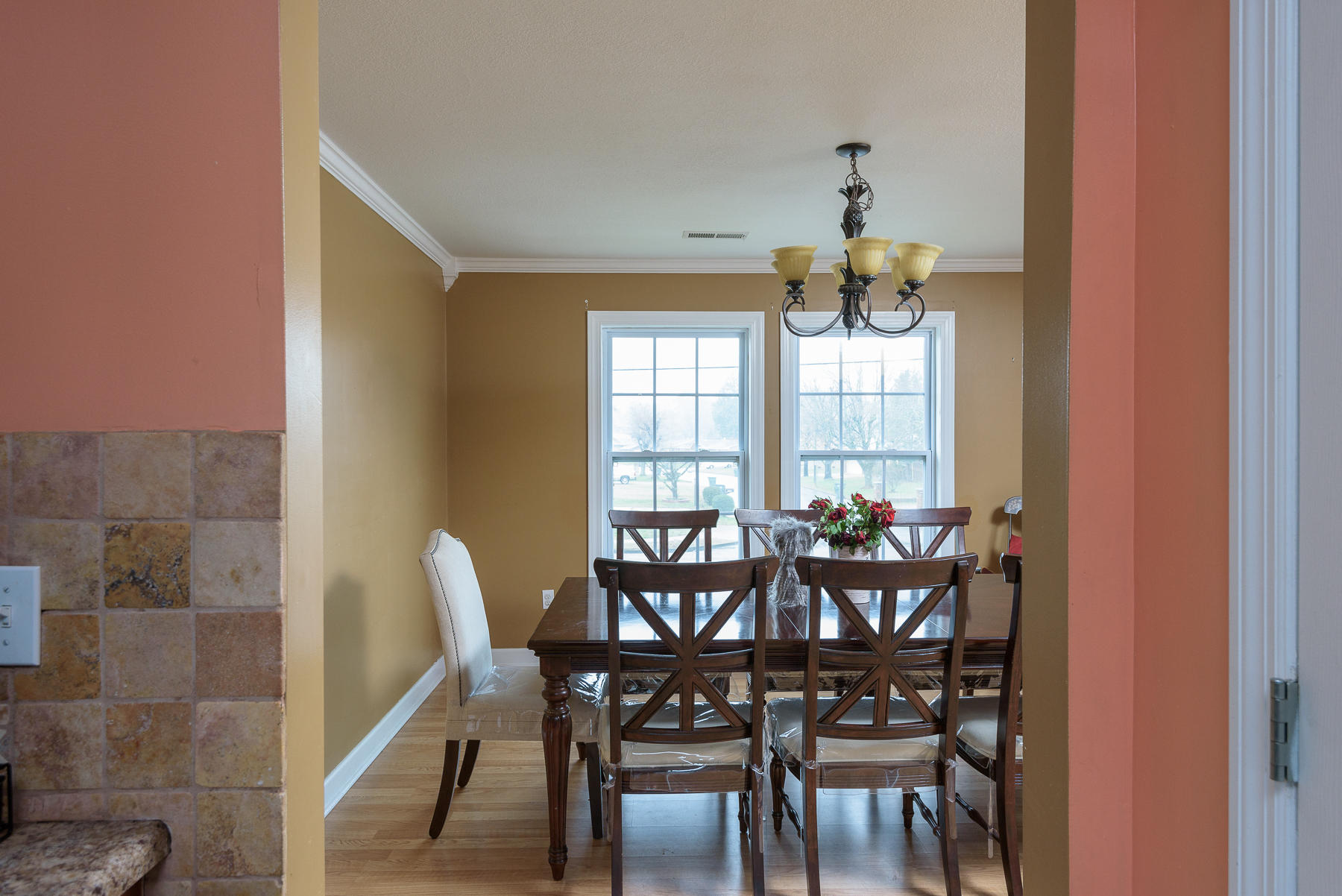 1198 North Moore Road Chattanooga, TN 37411 - Photo 14 of 33 dining_2