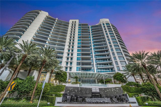 $6,400,000 | 5959 Collins Avenue, Unit LPH 03, Miami Beach, FL 33140