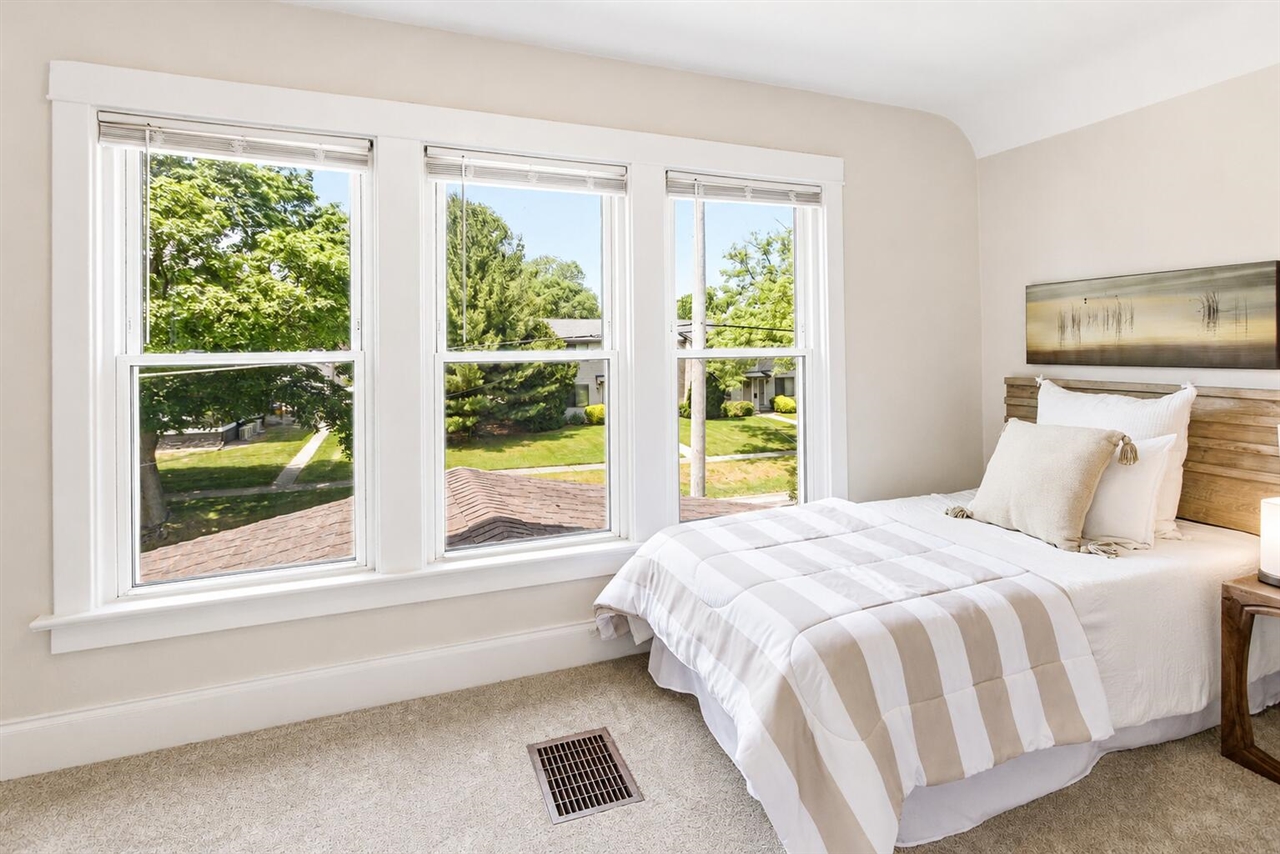 609 Wayne Street St. Joseph, MI 49085 - Photo 26 of 55