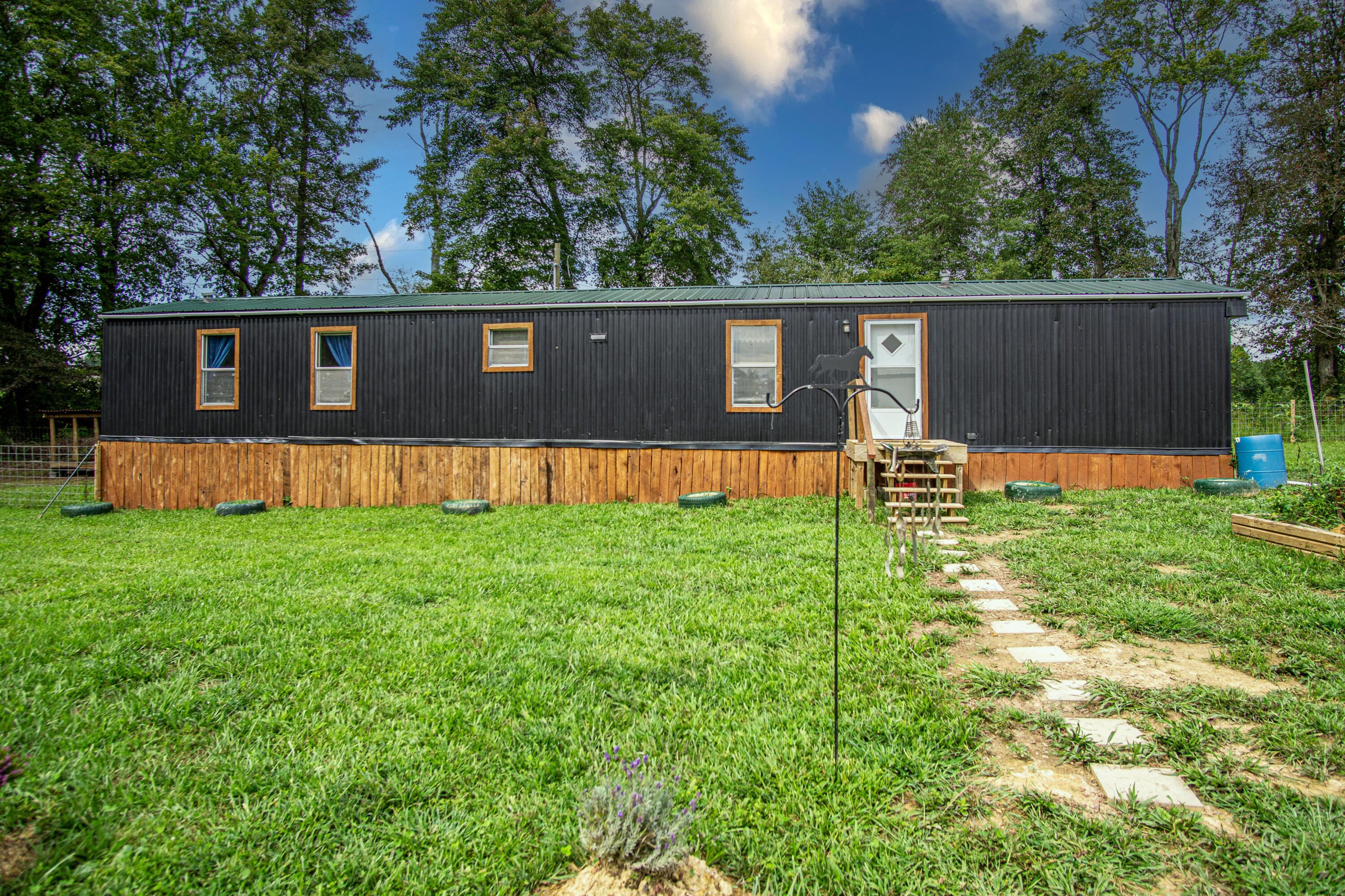 1638 Conway Road McKee, KY 40447 - Photo 36 of 58 DSC03364-HDR copy