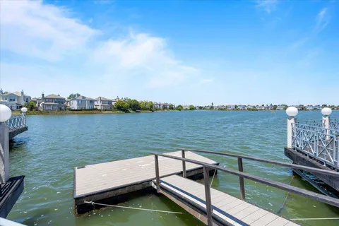 $1,648,000 | 803 Lakeshore Dr., Redwood City, CA 94065