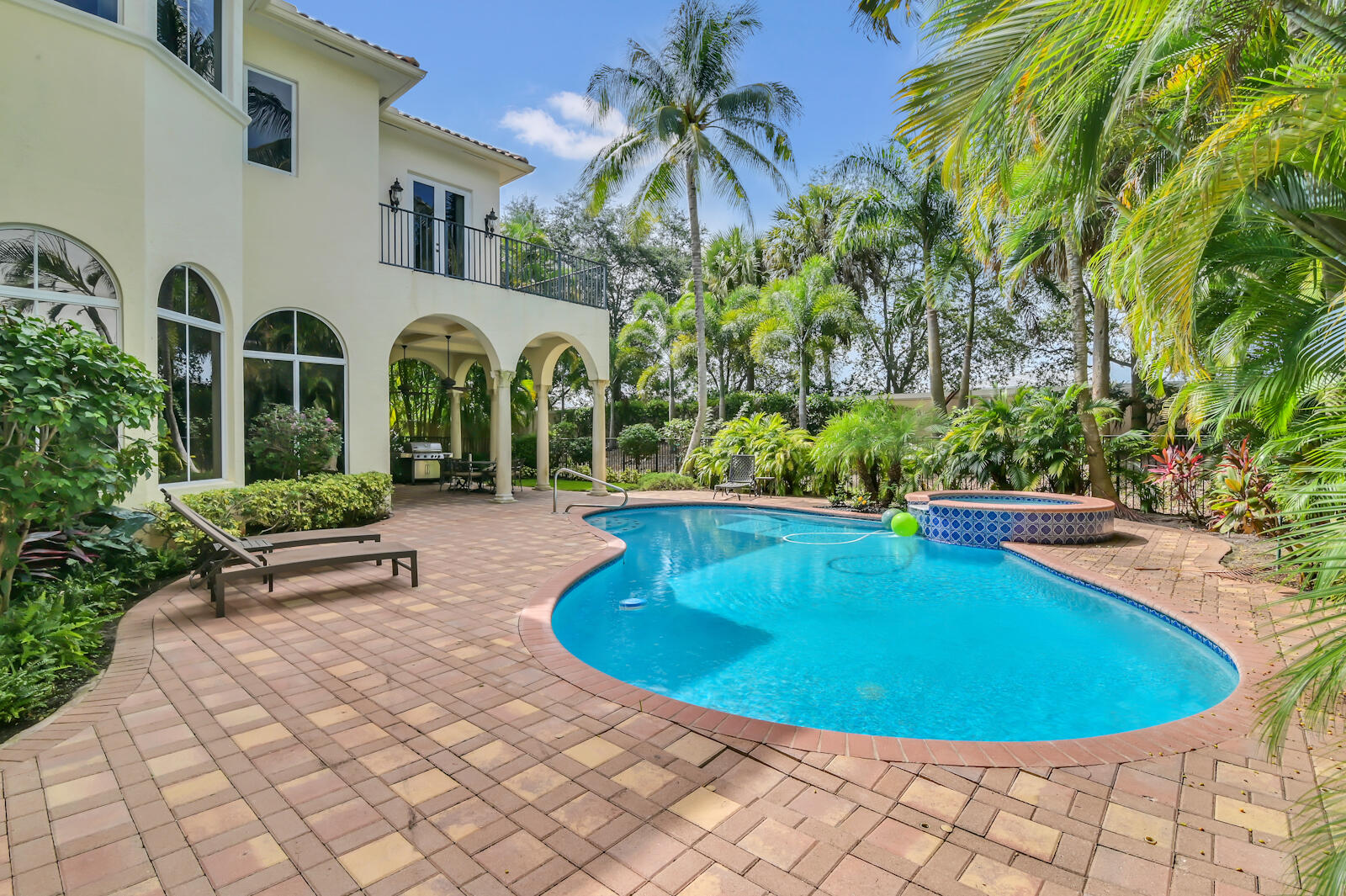 17665 Middlebrook Way Boca Raton, FL 33496 - Photo 59 of 69 Swimming pool