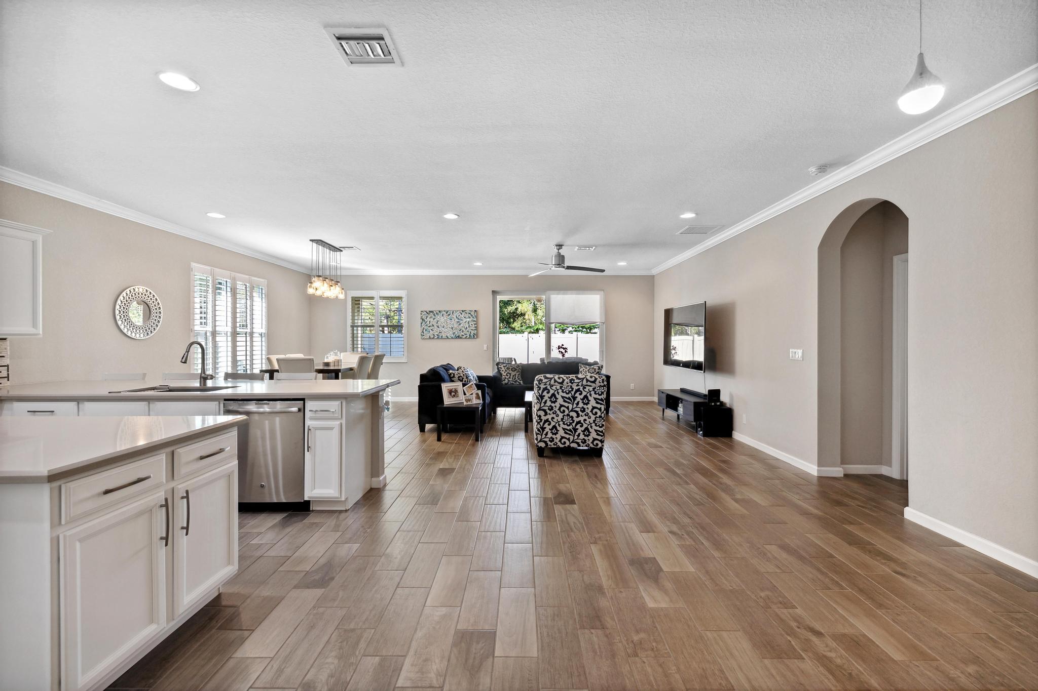 7107 Limestone Cay Road Limestone Creek, FL 33458 - Photo 12 of 36 Kitchen / Great