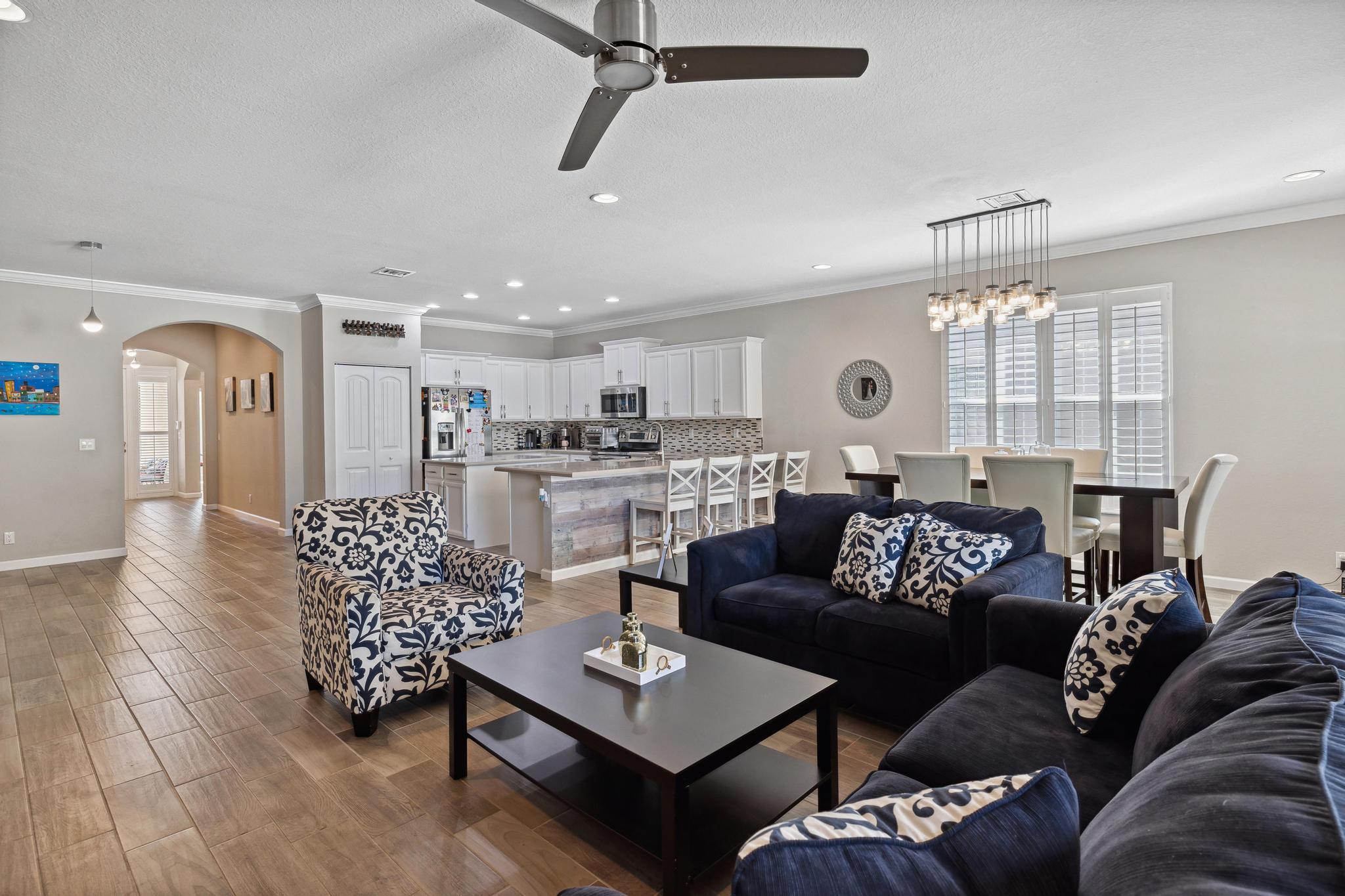 7107 Limestone Cay Road Limestone Creek, FL 33458 - Photo 14 of 36 Great Room