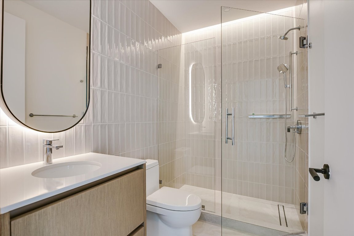 610 Davis Street, Unit 4304 Austin, TX 78701 - Photo 19 of 35