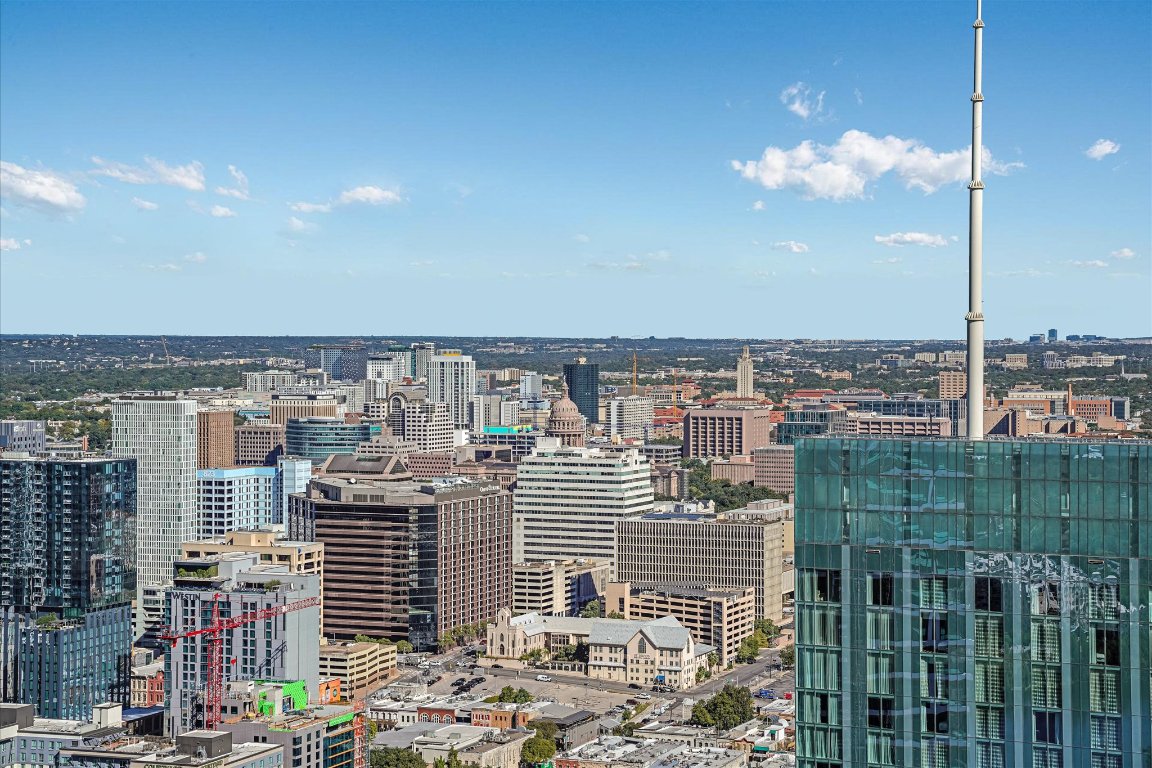 610 Davis Street, Unit 4304 Austin, TX 78701 - Photo 10 of 35