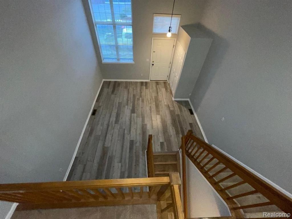 4326 Maple Street Dearborn, MI 48126 - Photo 2 of 31