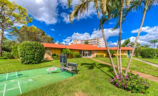 $210,000 | 3680 Ironwood Circle, Unit 603L, Bradenton, FL 34209