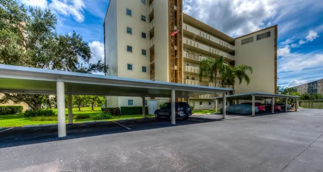 $210,000 | 3680 Ironwood Circle, Unit 603L, Bradenton, FL 34209