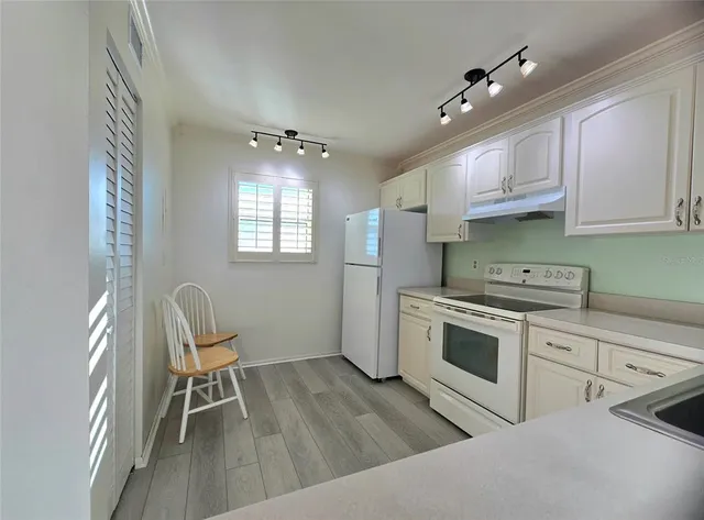 $210,000 | 3680 Ironwood Circle, Unit 603L, Bradenton, FL 34209