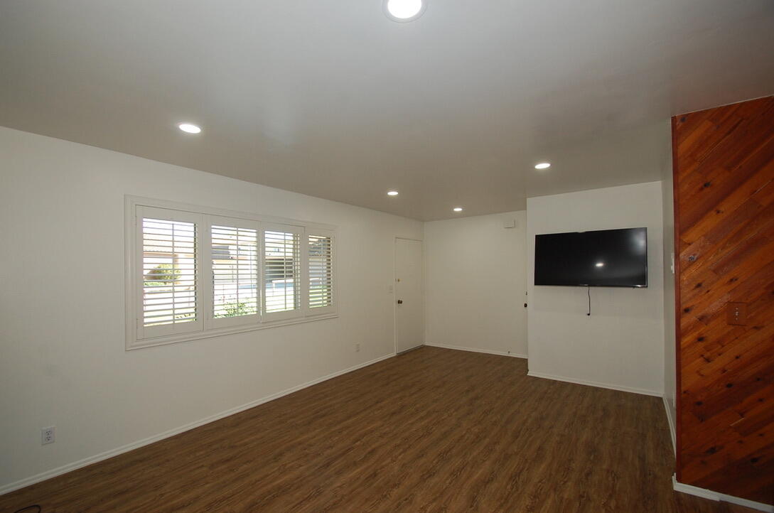 1020 Bailard Avenue, Unit F Carpinteria, CA 93013 - Photo 2 of 17 2000B3E9-B4CB-40DD-95B7-ADC8DFCF5B8B_1_1