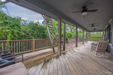$389,900 | 6913 Sea Shark Circle, Navarre, FL 32566