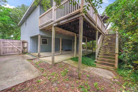 $389,900 | 6913 Sea Shark Circle, Navarre, FL 32566