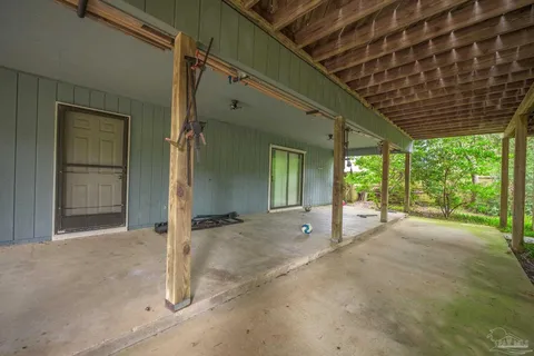 $389,900 | 6913 Sea Shark Circle, Navarre, FL 32566