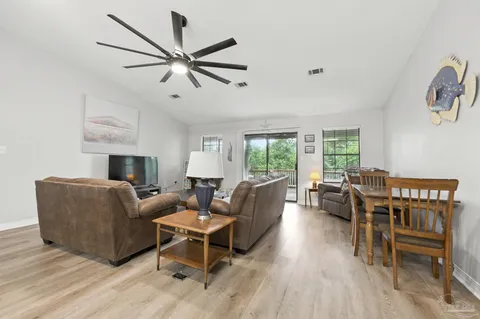 $389,900 | 6913 Sea Shark Circle, Navarre, FL 32566