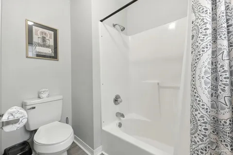 $389,900 | 6913 Sea Shark Circle, Navarre, FL 32566