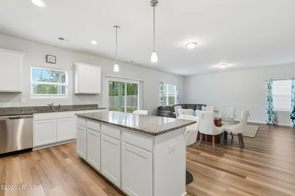 $2,800 | 91 Chestnut Street, Beaufort, SC 29906