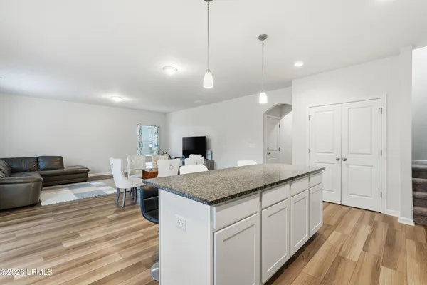 $2,800 | 91 Chestnut Street, Beaufort, SC 29906