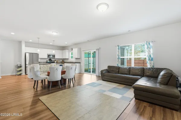 $2,800 | 91 Chestnut Street, Beaufort, SC 29906