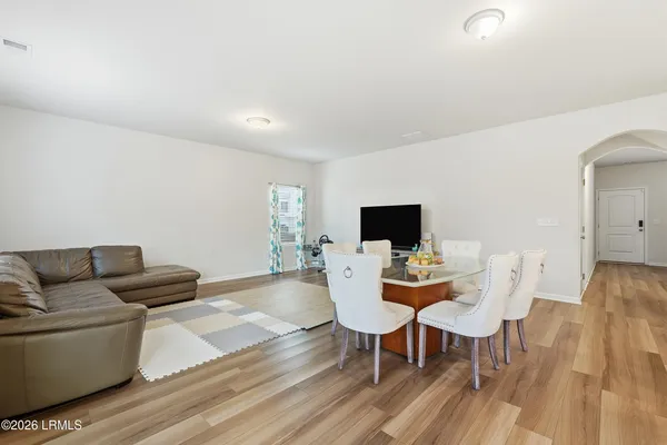 $2,800 | 91 Chestnut Street, Beaufort, SC 29906