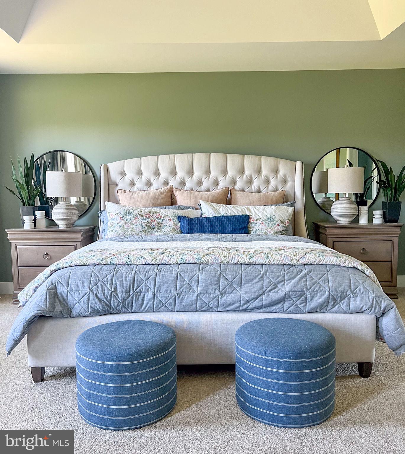 119 Juggins Road Stafford, VA 22556 - Photo 26 of 46 a living room with furniture and a potted plant
