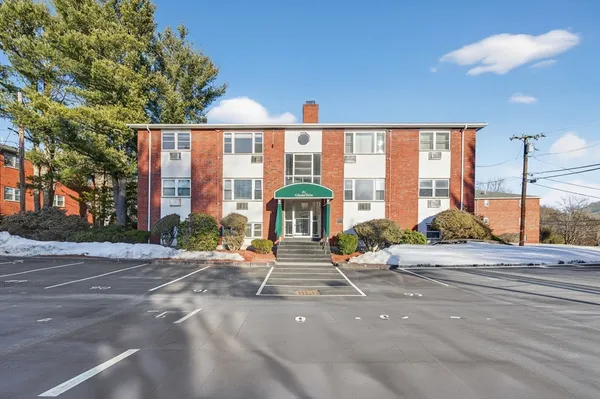 $2,400 | A1 Colonial Drive, Unit 10, Andover, MA 01810