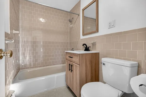$2,400 | A1 Colonial Drive, Unit 10, Andover, MA 01810