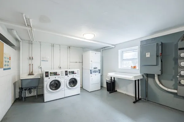 $2,400 | A1 Colonial Drive, Unit 10, Andover, MA 01810