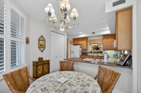 $855,000 | 113 Palm Point Circle, Unit A, Palm Beach Gardens, FL 33418