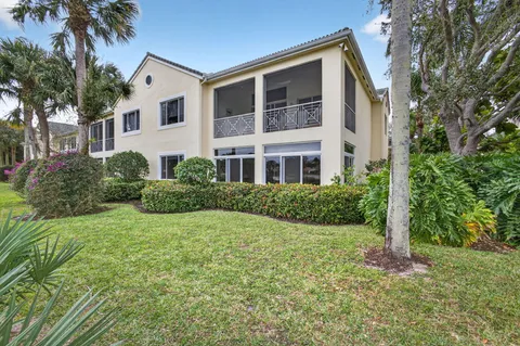 $855,000 | 113 Palm Point Circle, Unit A, Palm Beach Gardens, FL 33418